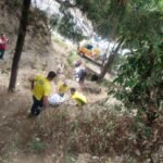 कार दुर्घटना में तीन लोगों की मौत