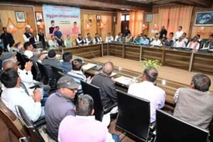 वरिष्ठ नागरिक समाज के अनुभव और ज्ञान के प्रतीक: सीएम धामी
